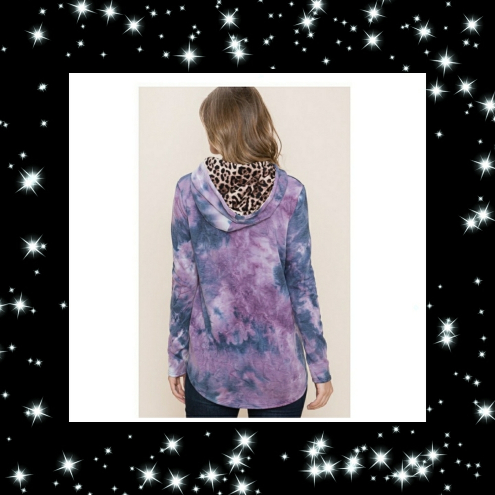 ‼️CLEARANCE PRICE FIRM‼️Tie Dye Printed Hooded Pullover💜 - Picture 4 of 7